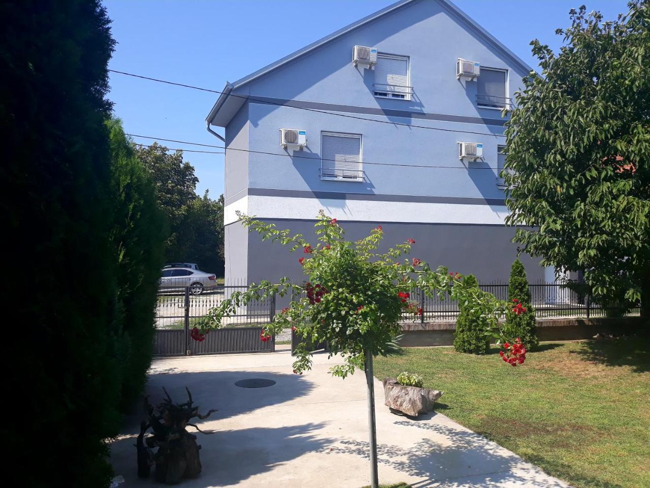 Apartments Popovic Belgrado Exterior foto